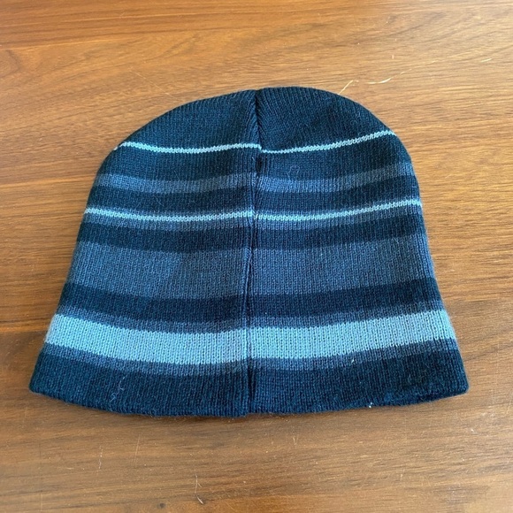 DC Batman Striped Beanie Hat - Picture 4 of 4
